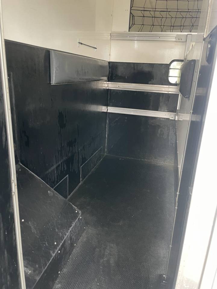 Horsebox HGV Les Vans ACR Renault Master 2018 Used