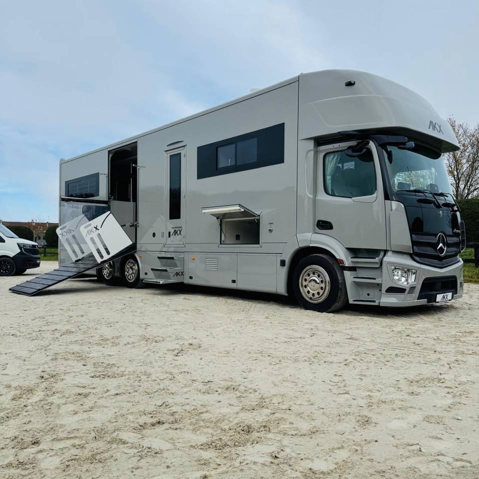 Horsebox NON-HGV AKX Classicspace6 2025 New
