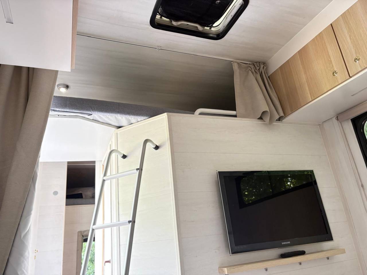 Horsebox NON-HGV Iveco  IVECO 280 hp 2001 Used