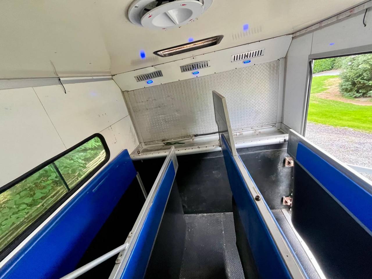 Horsebox NON-HGV Iveco  IVECO 280 hp 2001 Used