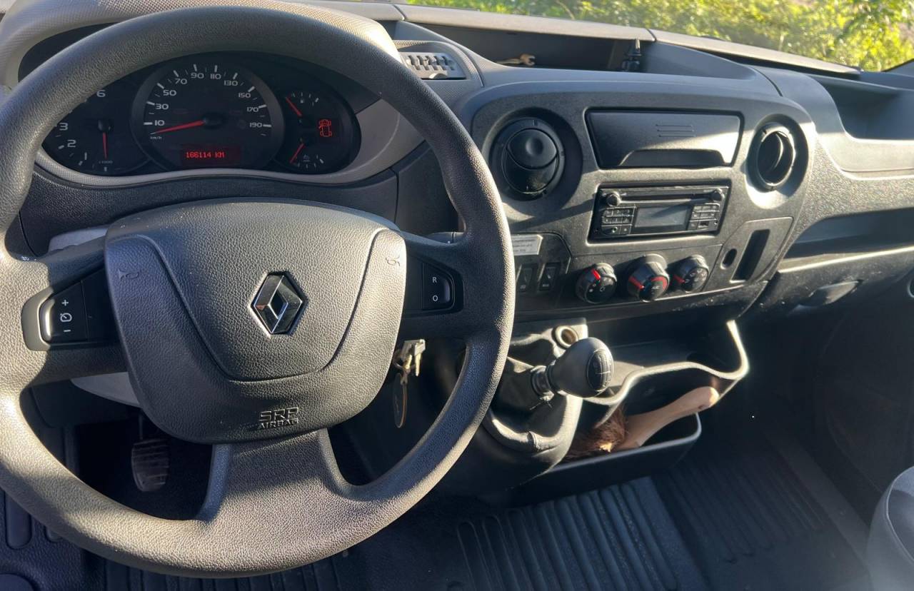 Horsebox HGV Renault Master 2017 Used