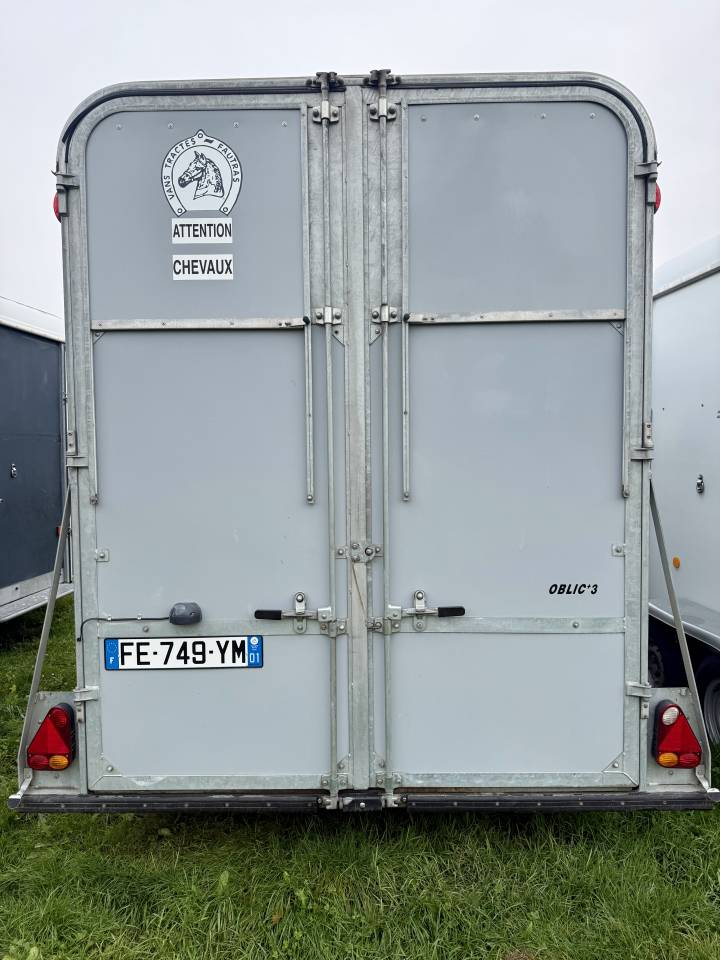 Horse trailer Fautras OBLIC+3 3 Stalls 2019 Used