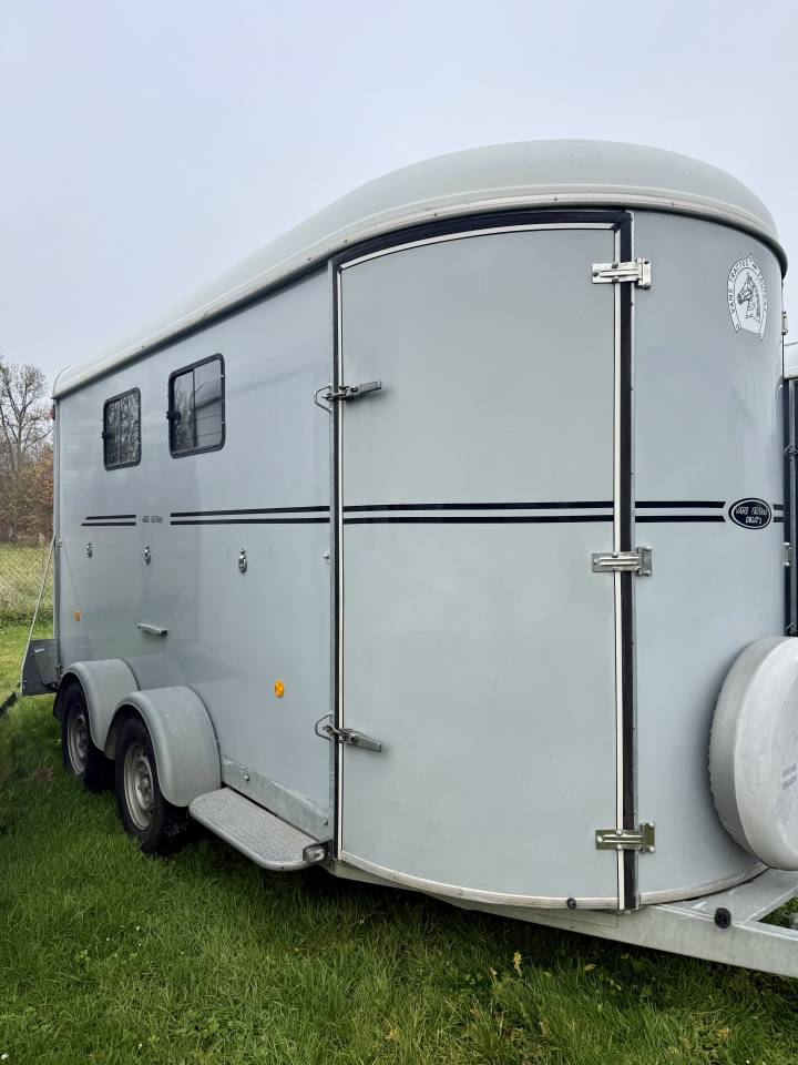 Horse trailer Fautras OBLIC+3 3 Stalls 2019 Used