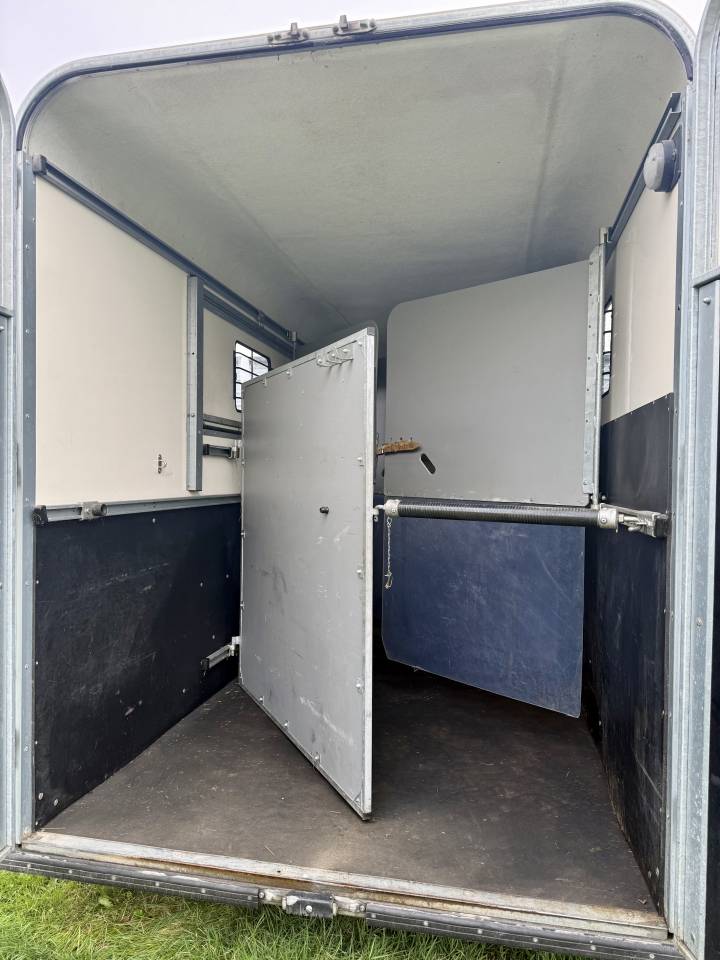 Horse trailer Fautras OBLIC+3 3 Stalls 2019 Used