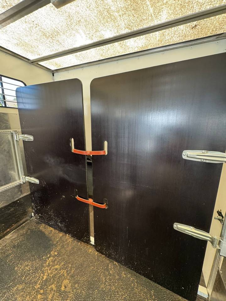 Horsebox NON-HGV Daf  2011 Used