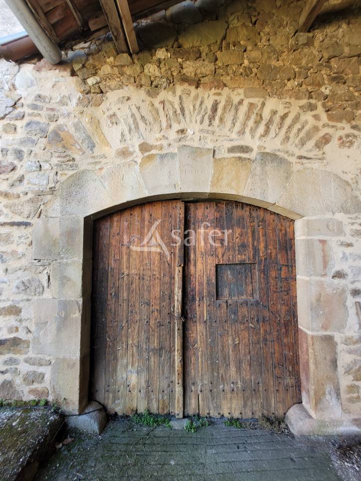 Other country property  tarn