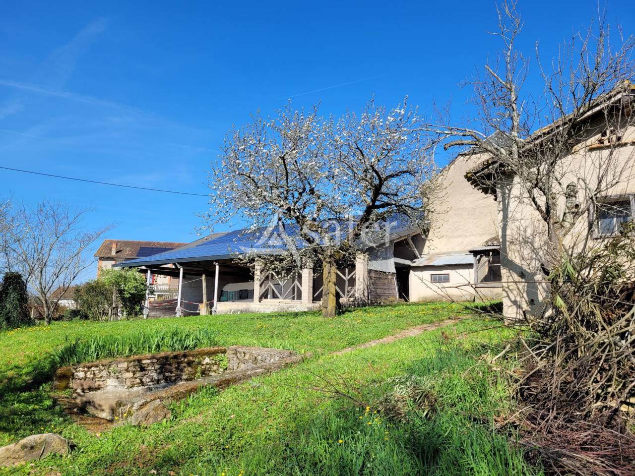 Other country property  tarn