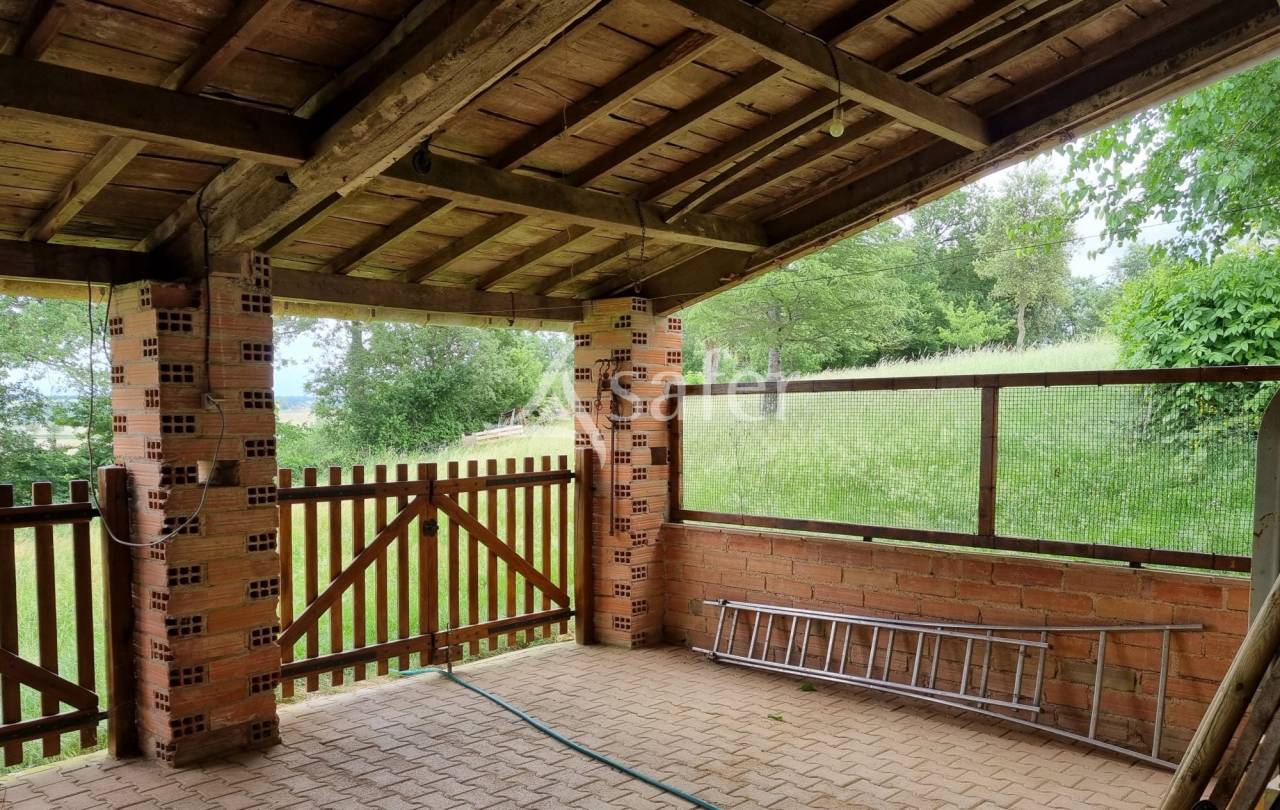 Other country property  tarn