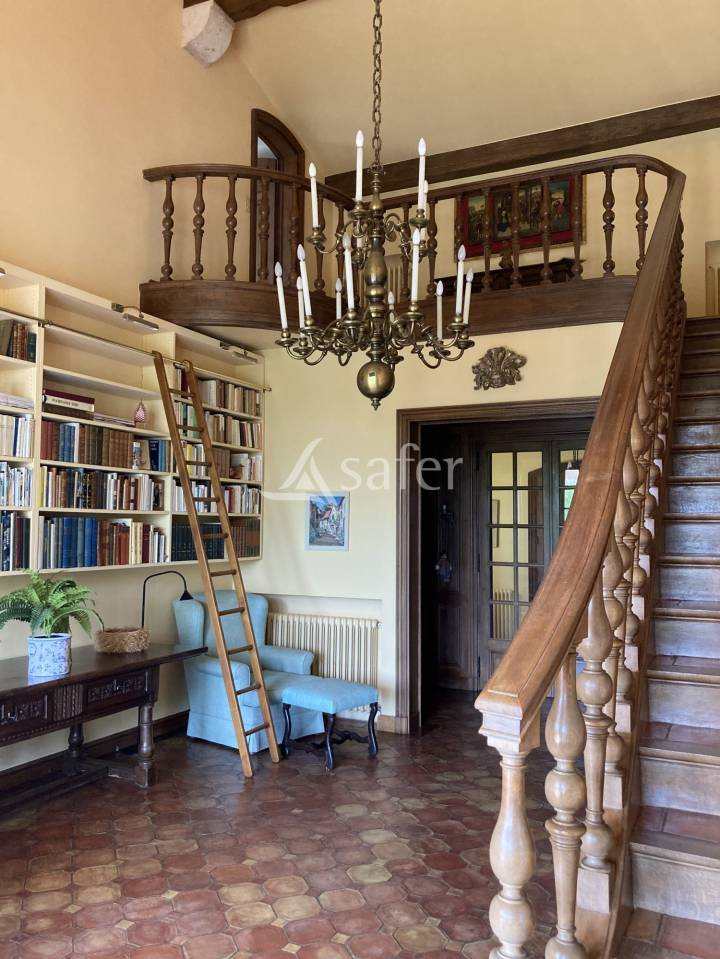 Other country property  tarn