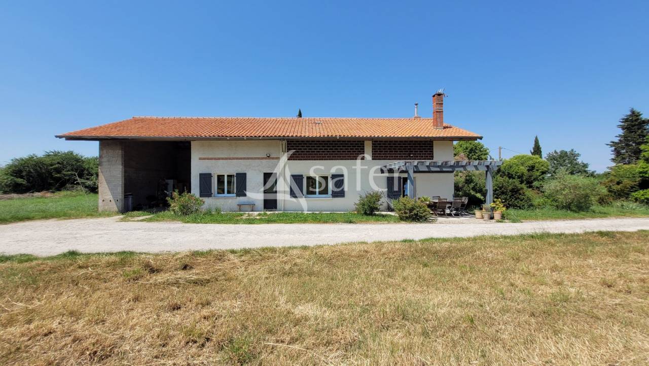 Other country property  tarn