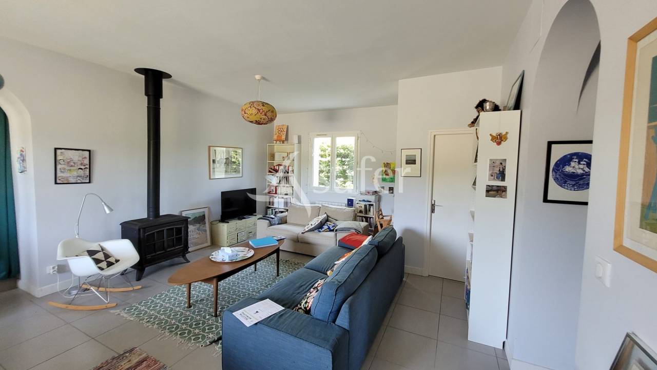 Other country property  tarn