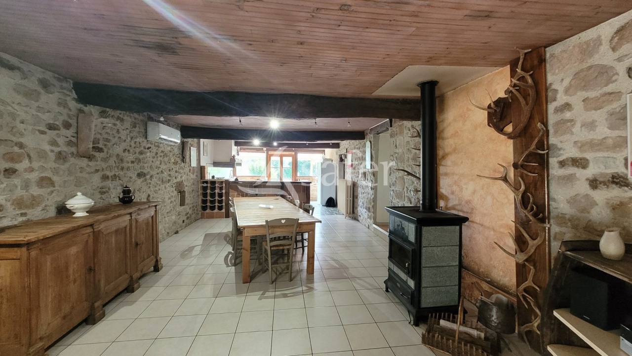 Other country property  tarn
