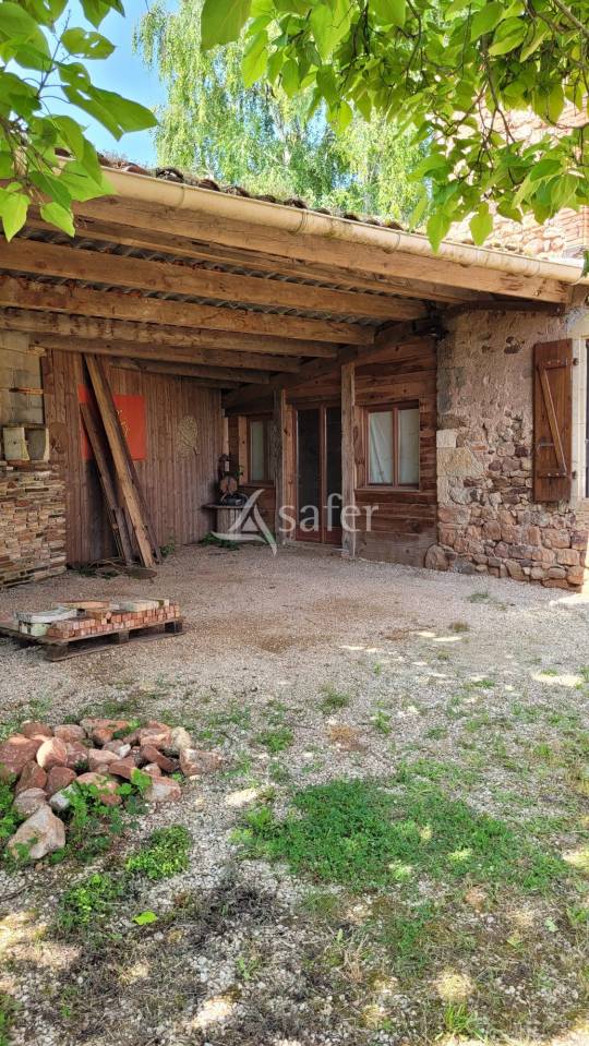 Other country property  tarn