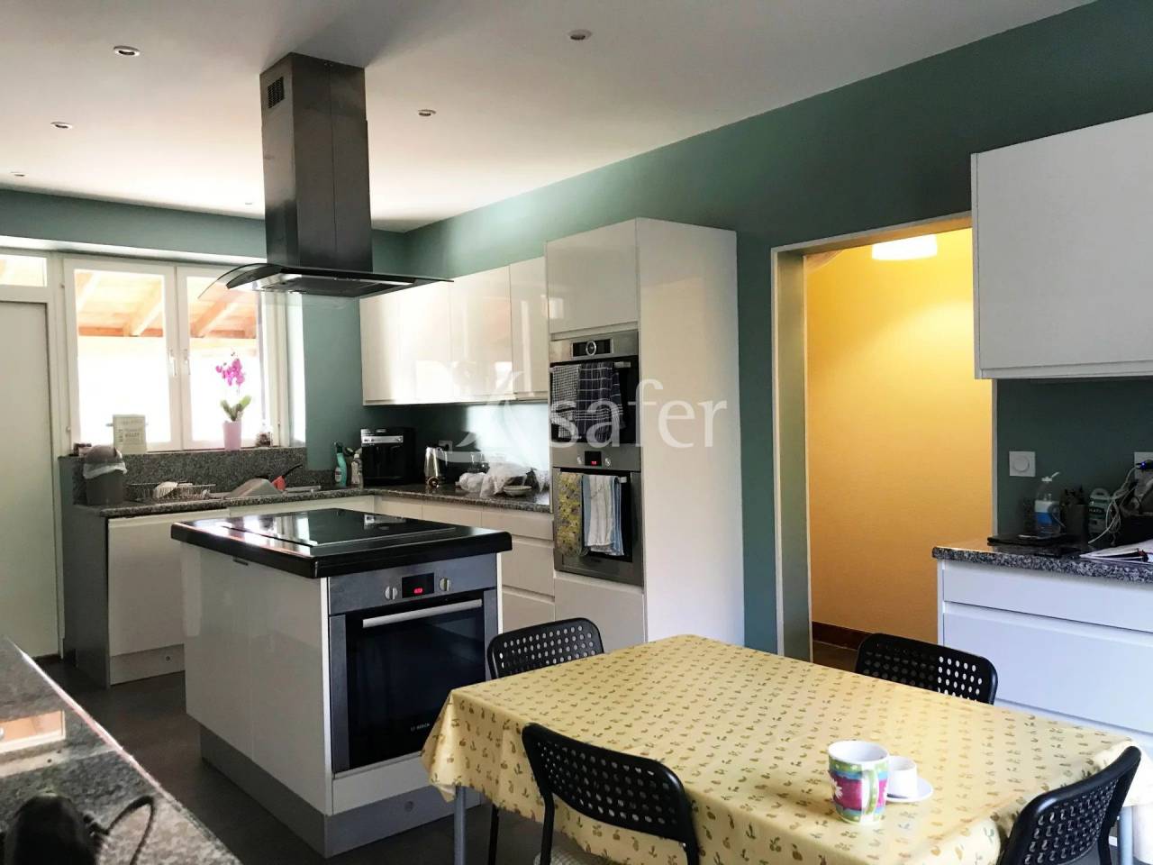 Other country property  tarn