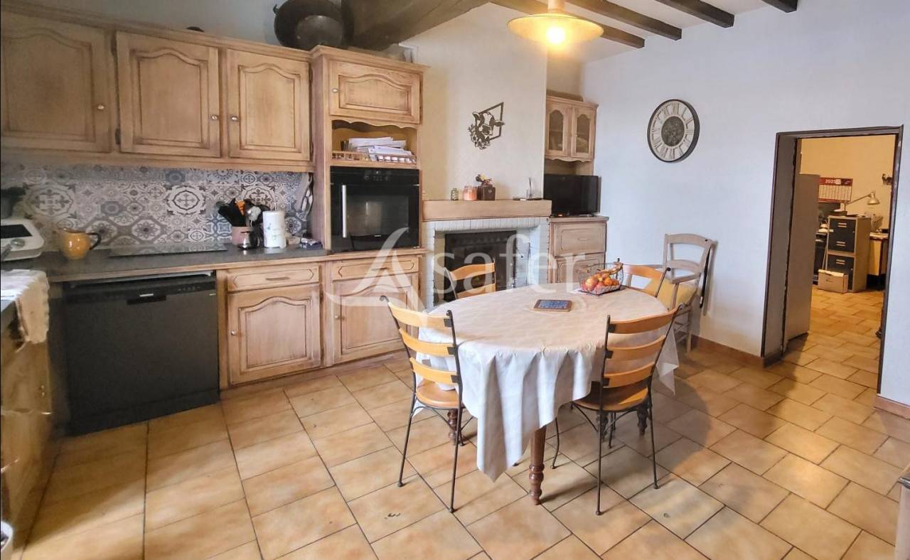 Other country property  tarn