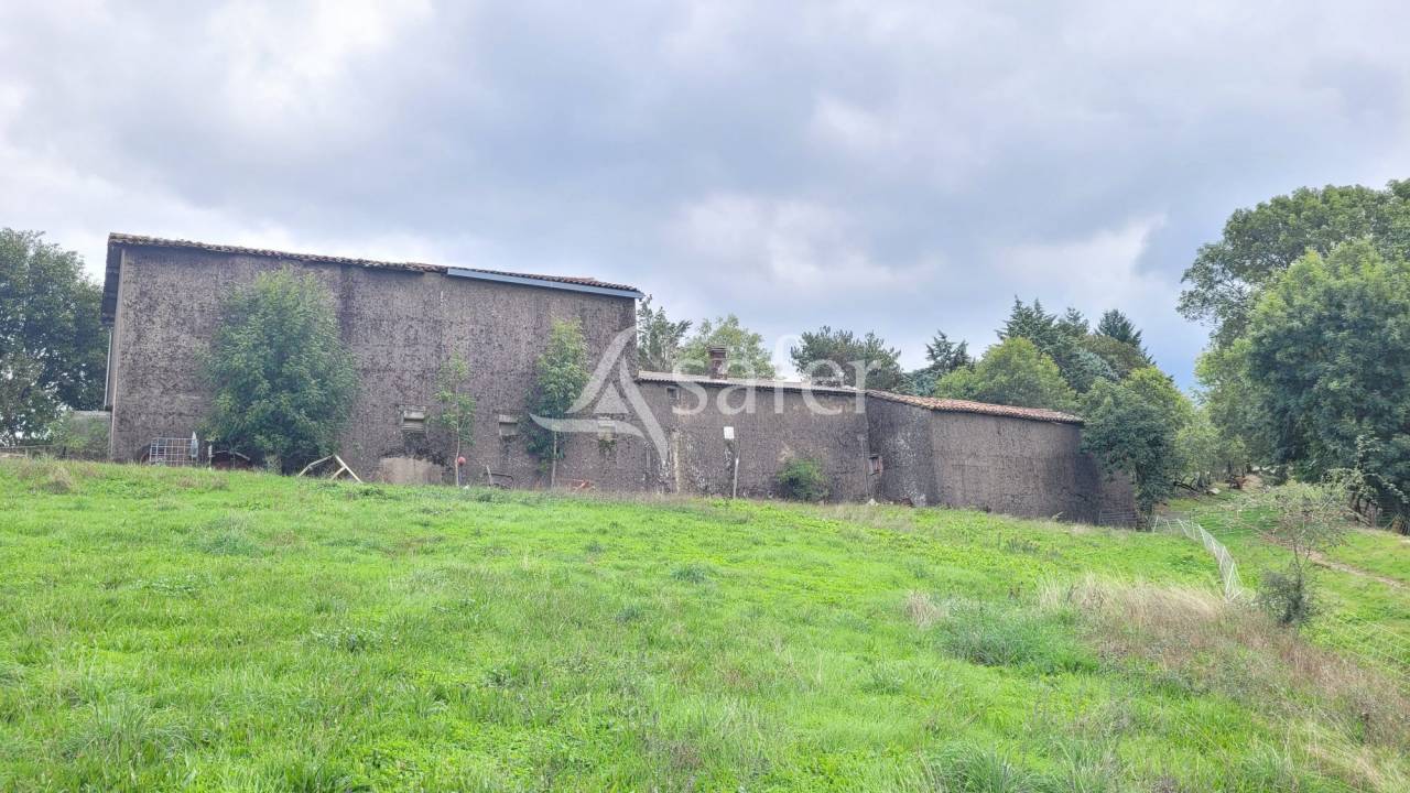 Other country property  tarn