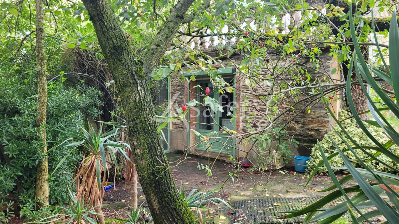 Other country property  tarn