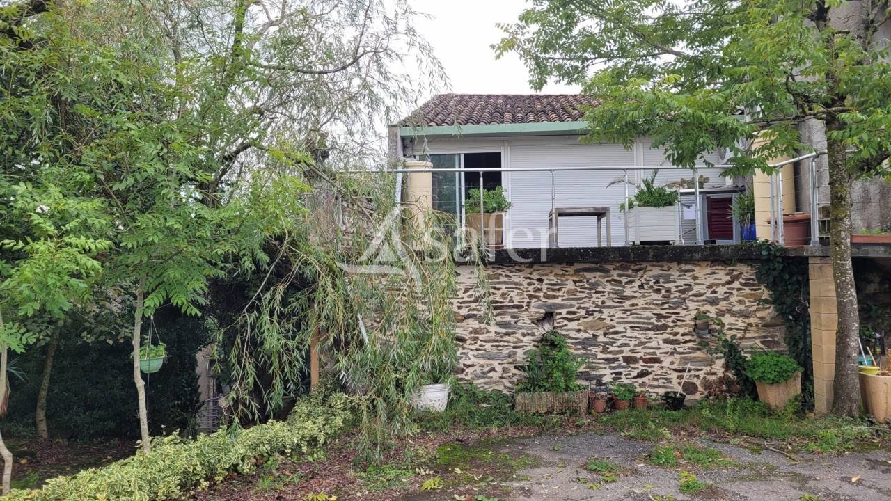 Other country property  tarn