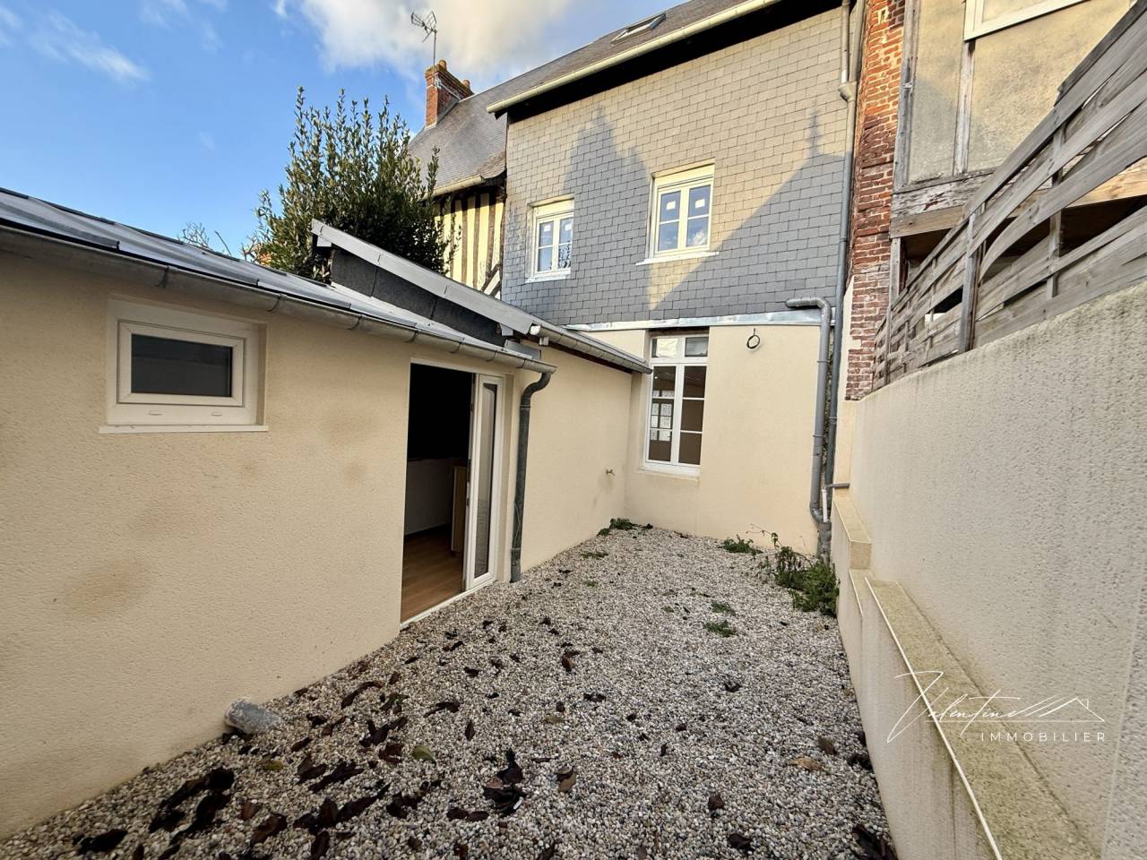 Equestrian property  Calvados