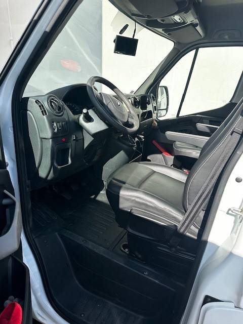 Horsebox HGV Renault  2020 Used