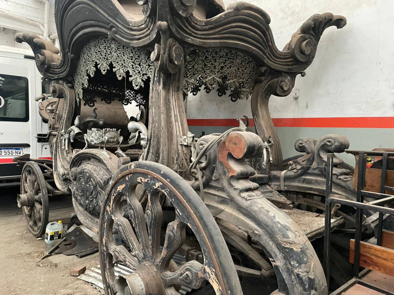 HEARSE 1870 AMAZING PIECE OF ART . 