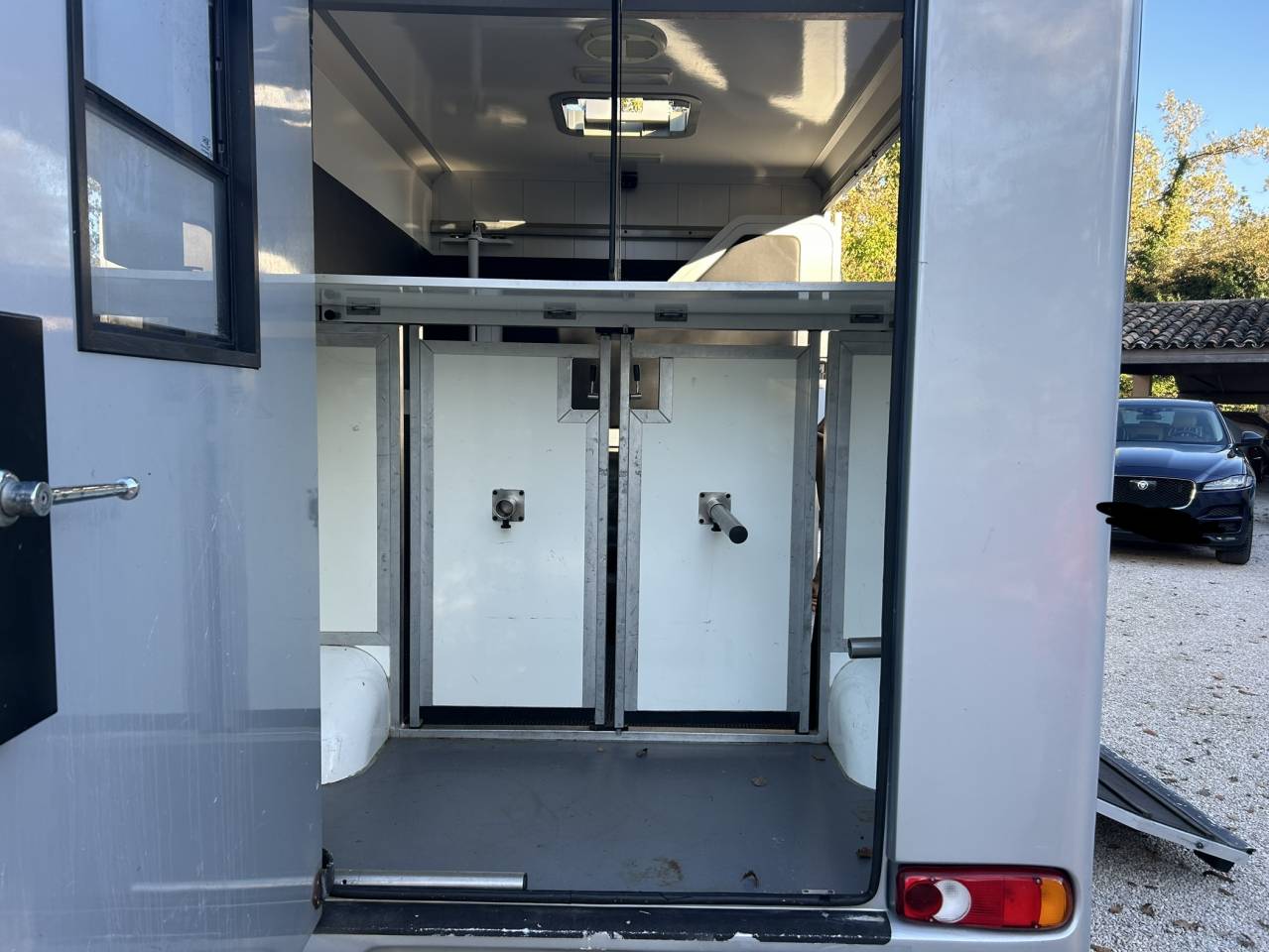 Horse trailer STX MOVANO 2 Stalls 2017 Used