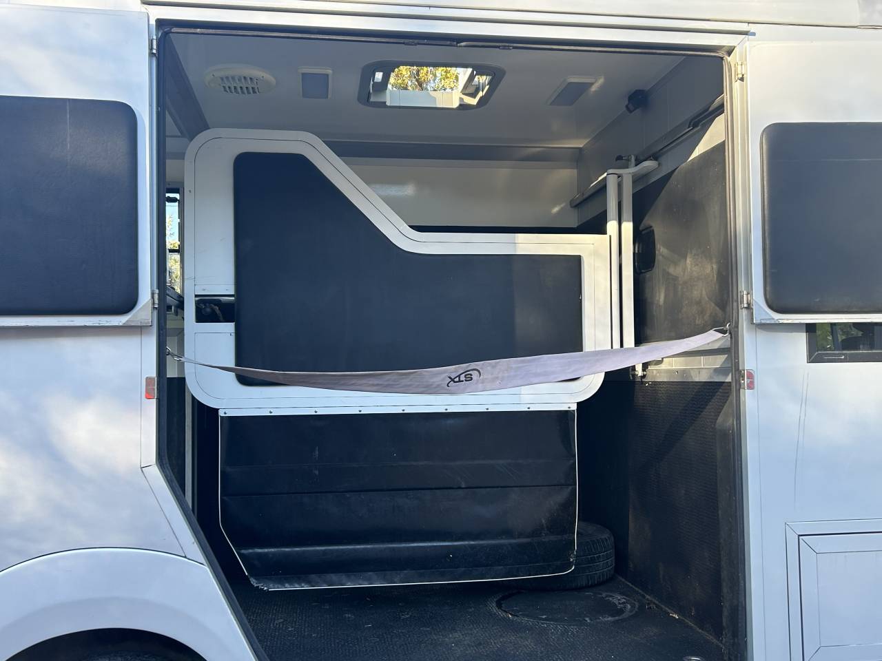 Horse trailer STX MOVANO 2 Stalls 2017 Used