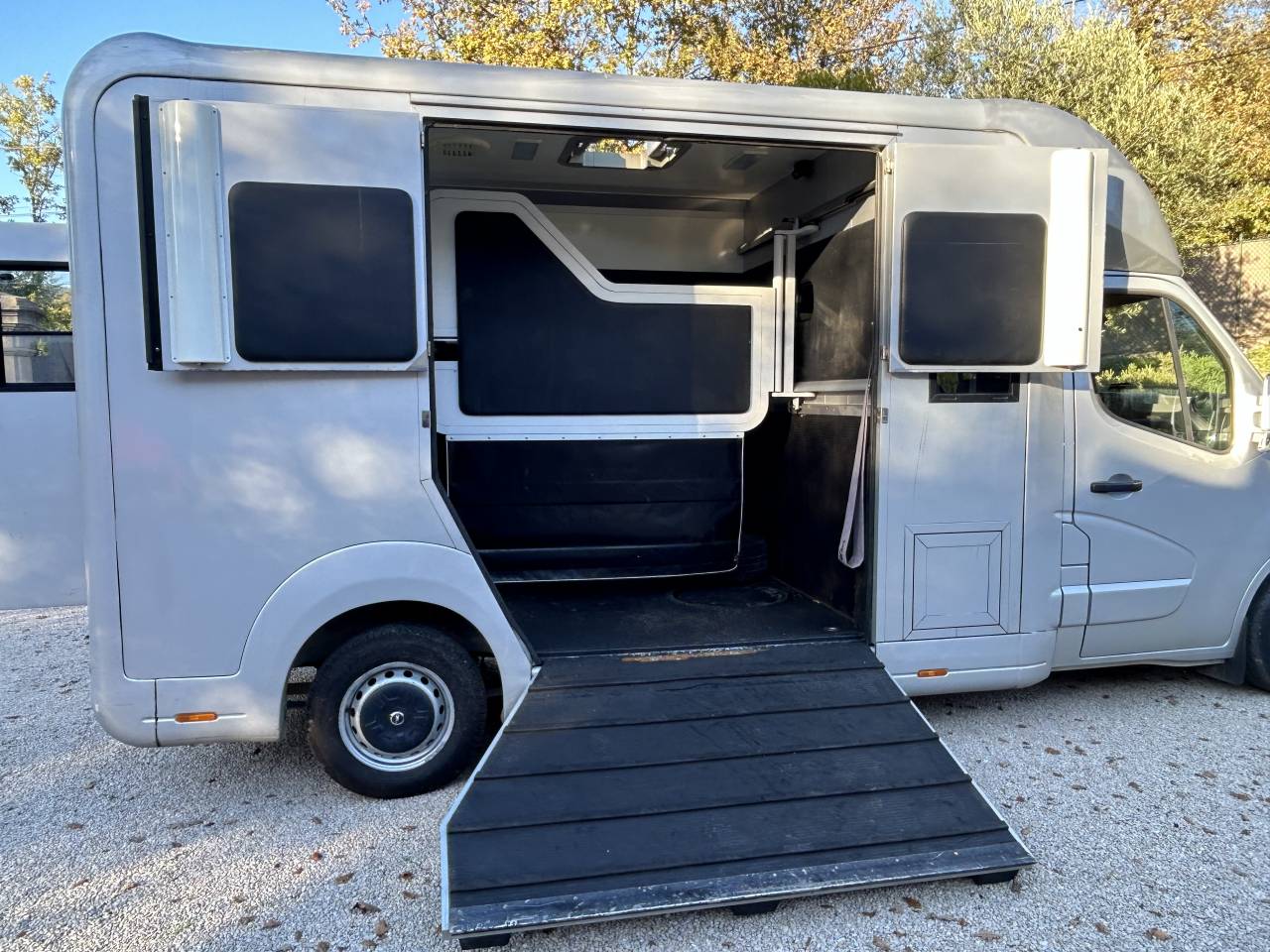 Horse trailer STX MOVANO 2 Stalls 2017 Used