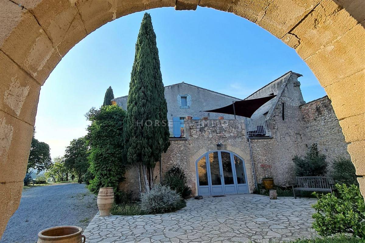 Equestrian property  Gard