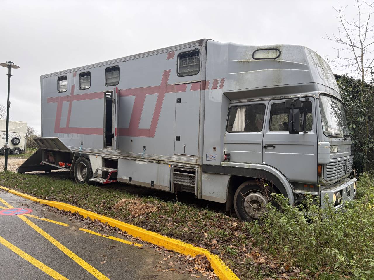 Horsebox NON-HGV Renault Mildium 1985 Used