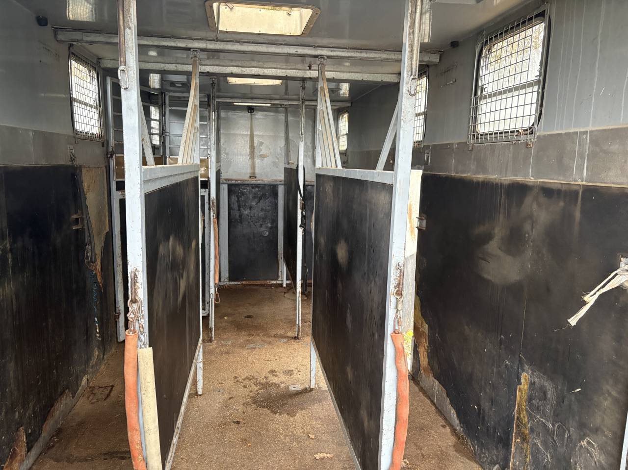 Horsebox NON-HGV Renault Mildium 1985 Used