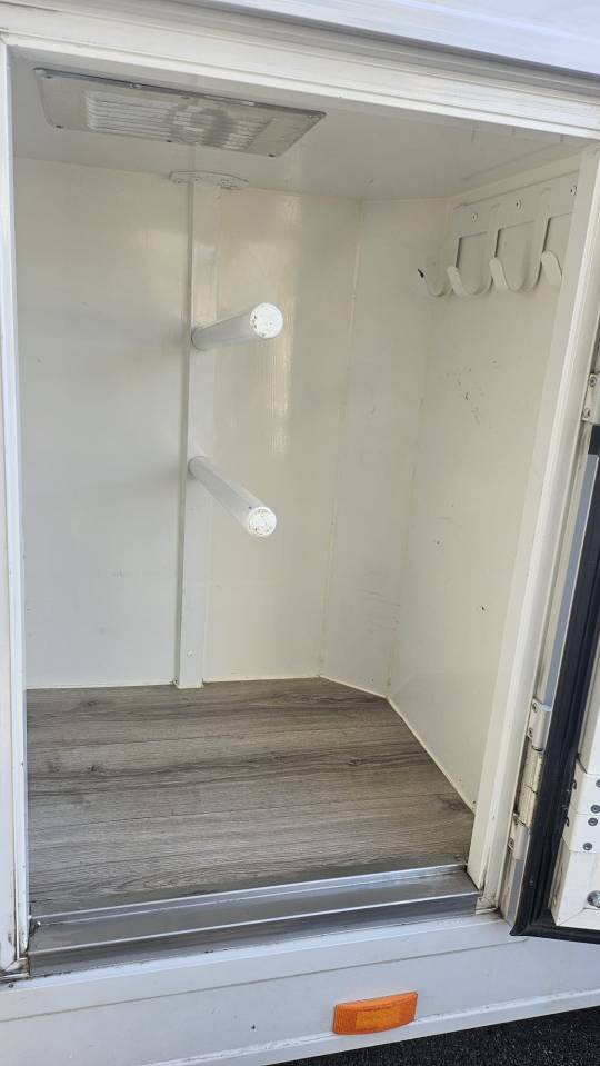 Horsebox HGV Fiat  Ducato 2,2 Diesel  180 chevaux 2023 Used