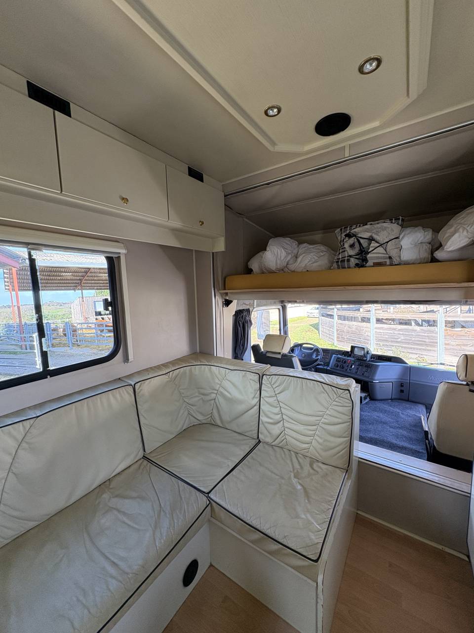 Horsebox NON-HGV Mercedes Actros 1998 Used