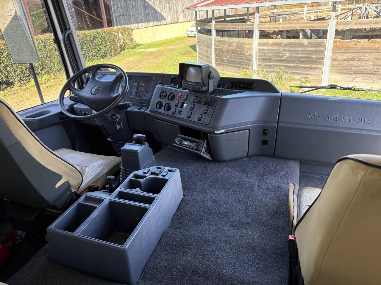 Horsebox NON-HGV Mercedes Actros 1998 Used