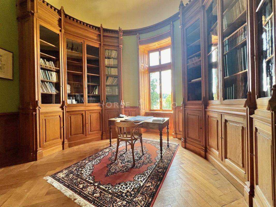 Luxurious equestrian property  Jura