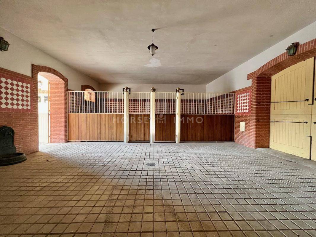 Luxurious equestrian property  Jura