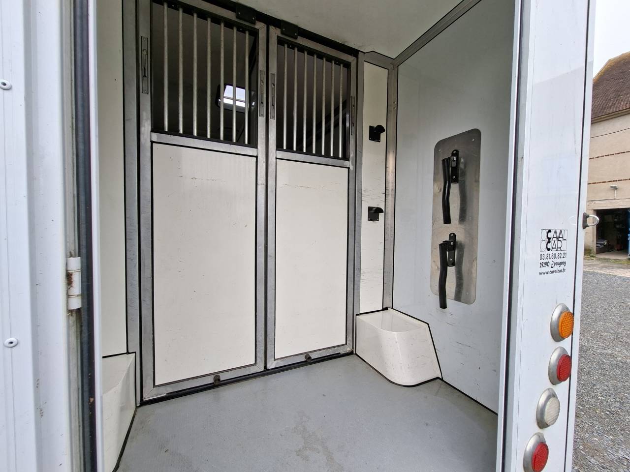 Horsebox HGV Cavalcar Renault Master 2021 Used