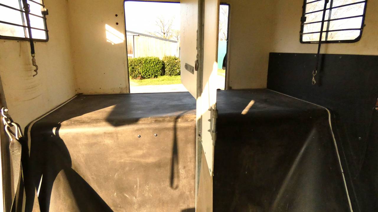 Horsebox HGV Fautras opel movano 3500 2008 Used