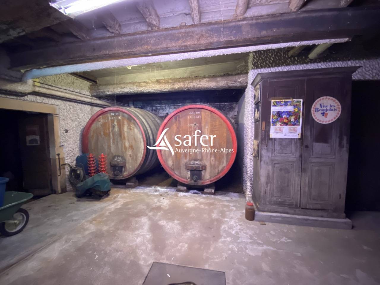 Other country property  Rh&ocirc;ne