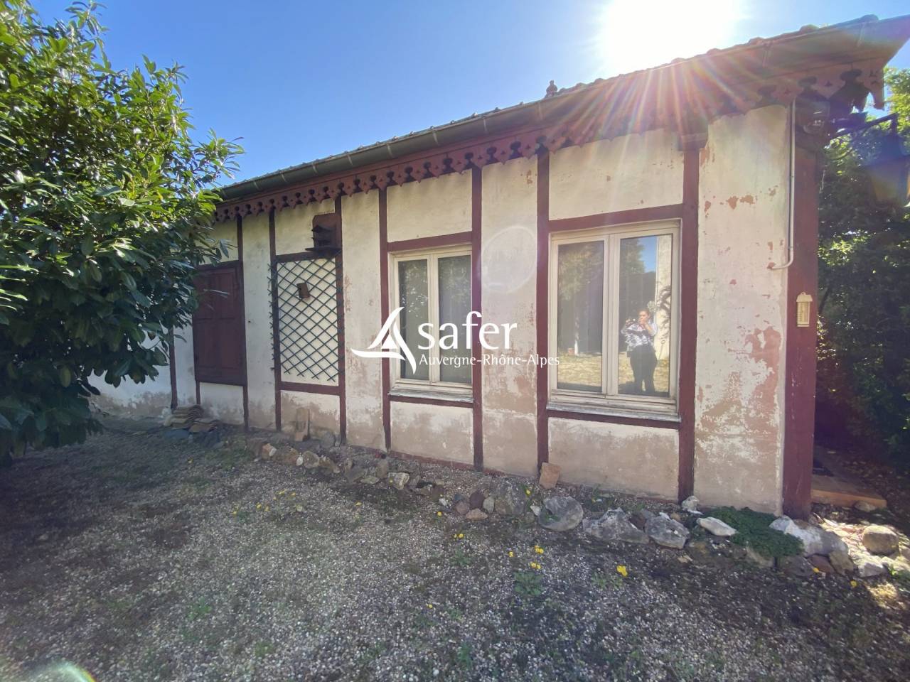 Other country property  Rh&ocirc;ne