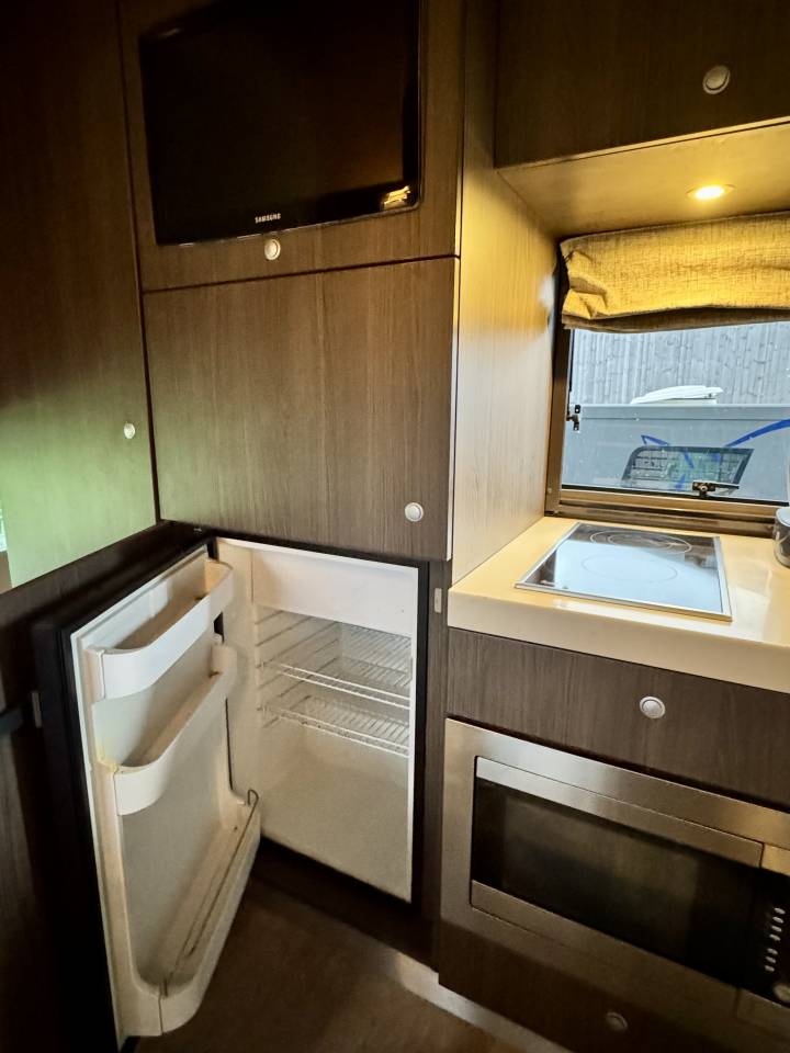 Horsebox NON-HGV Scania P380 2010 Used