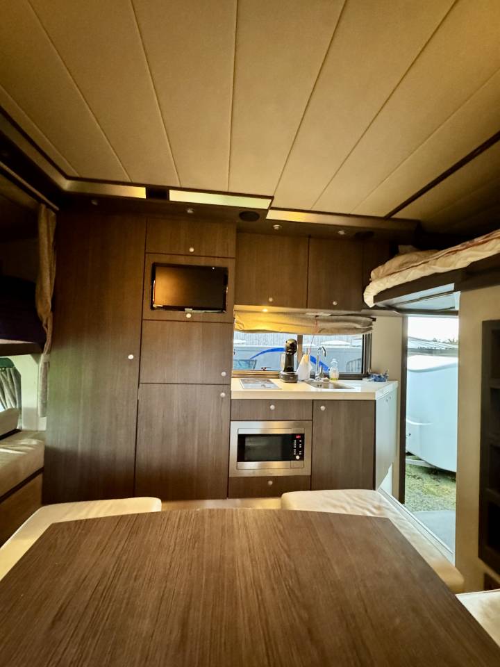 Horsebox NON-HGV Scania P380 2010 Used