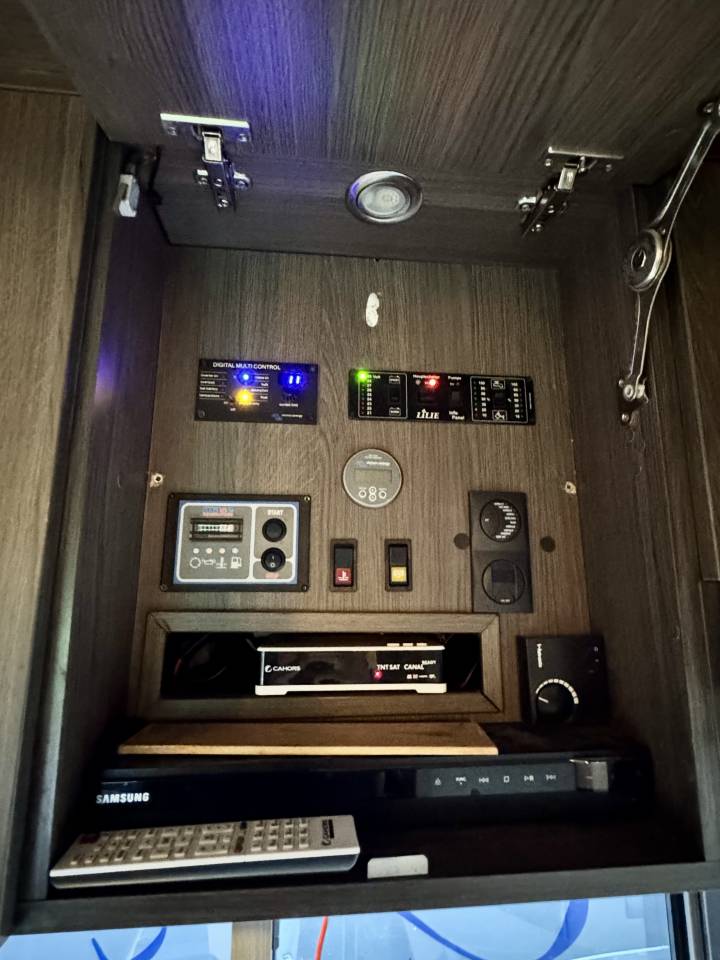 Horsebox NON-HGV Scania P380 2010 Used