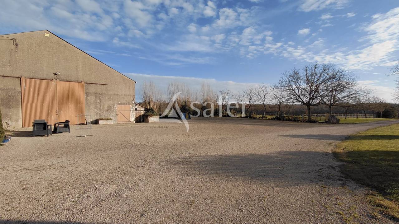 Other country property  Vienne