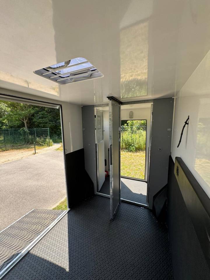 Horsebox HGV AP Petit Renault Master 2019 Used