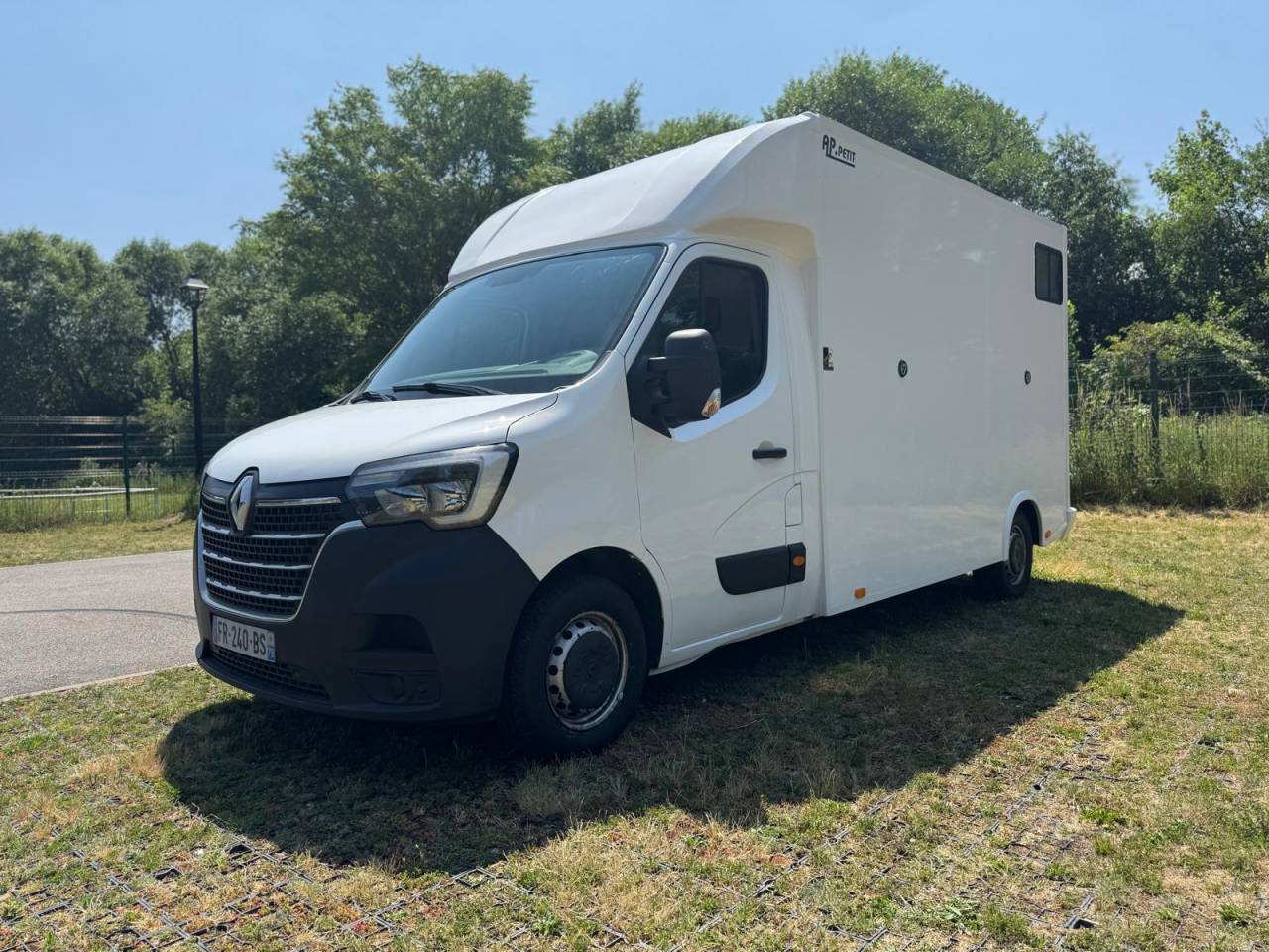 Horsebox HGV AP Petit Renault Master 2019 Used