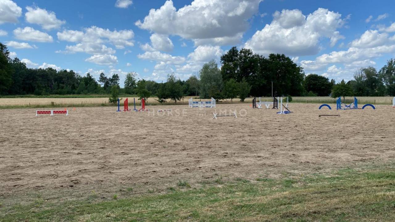Equestrian property  Maine-et-Loire