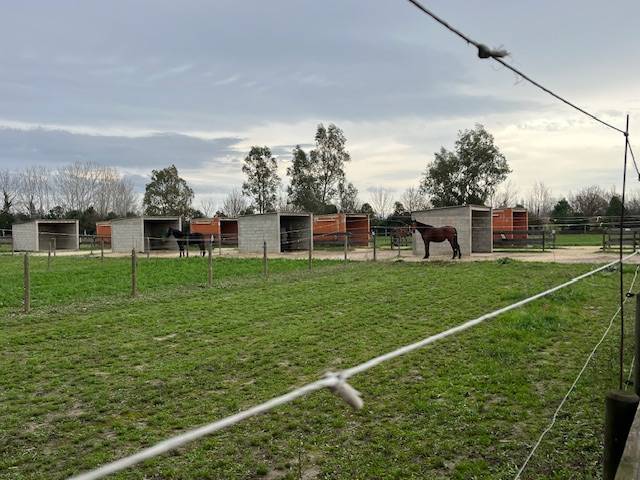 Equestrian property  Gard