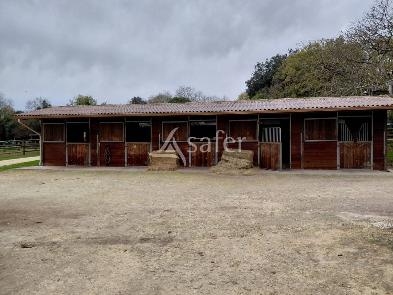 Equestrian property  Charente-Maritime