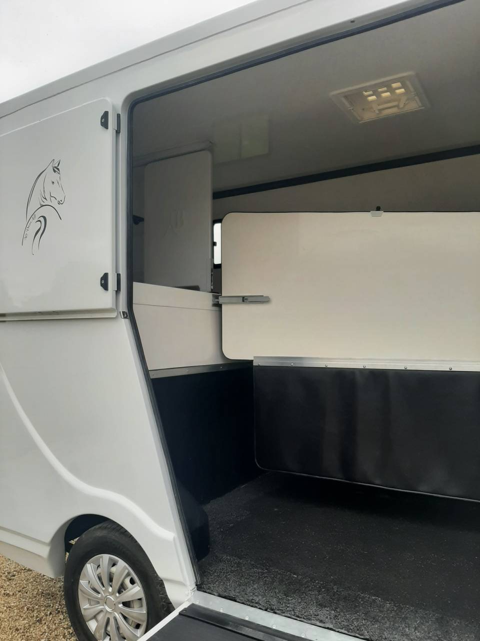 Horsebox HGV Renault Master 2017 Used